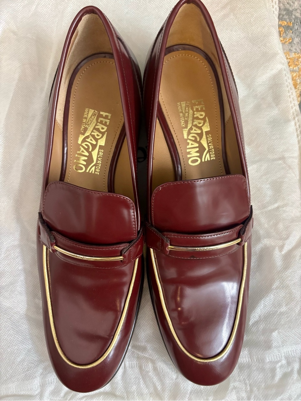 Salvatore Ferragamo Burgundy Leather Loafers with Gold Trim - Picture 5 of 7